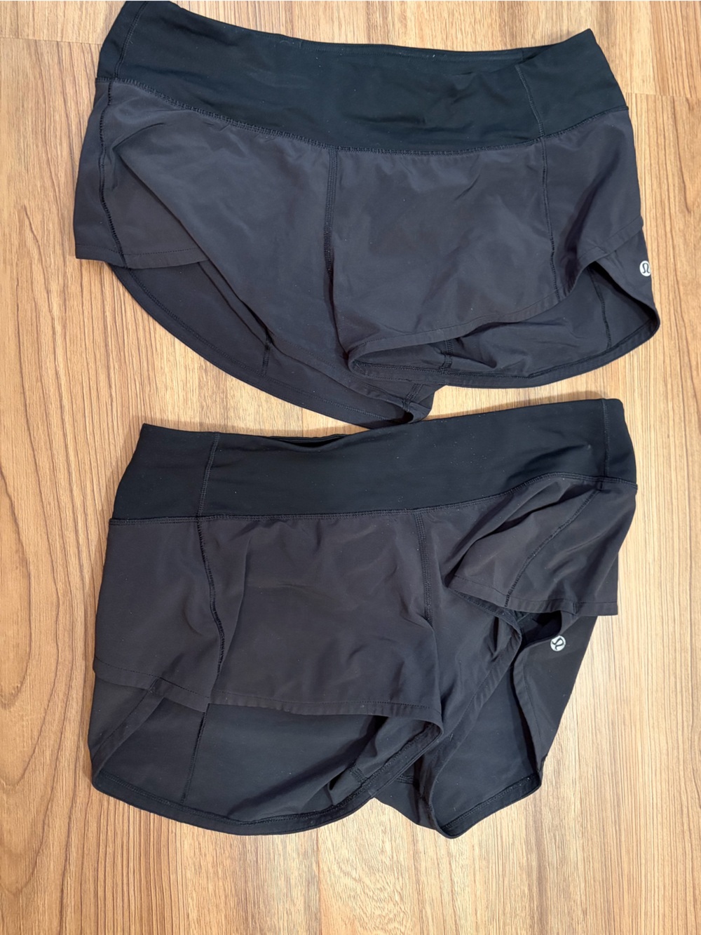 Lululemon Athletica Shorts Lot of 5 (Black, Yellow, Blue, Pattern) Size 6 - Picture 8 of 9